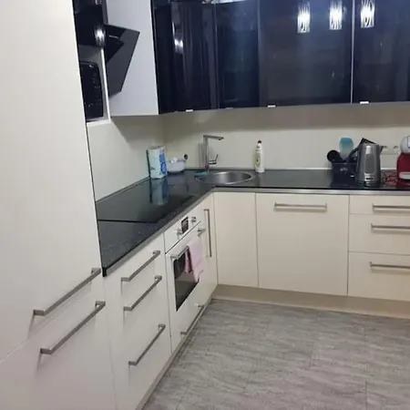 Sunny Modern With 2 With A View And Good Connections To The Centre شقة